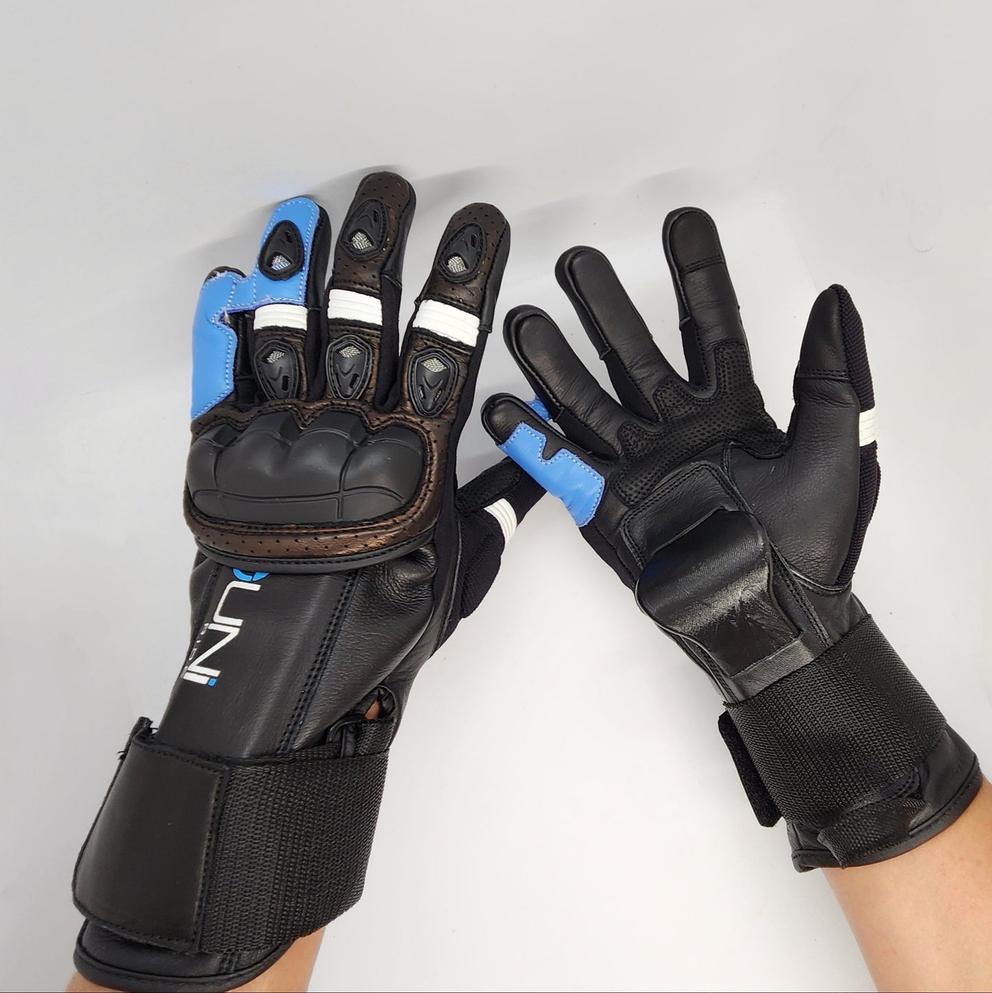 EUNI racing glove